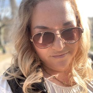 Meet your Posher, Hanna